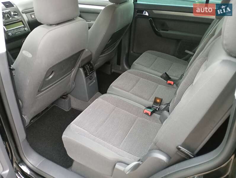 Мінівен Volkswagen Touran 2005 в Тернополі