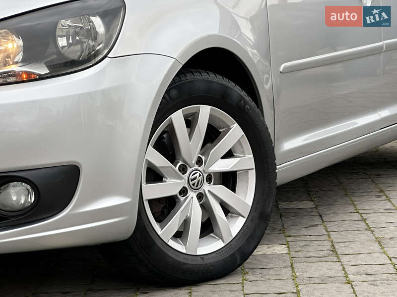 Минивэн Volkswagen Touran 2013 в Дрогобыче