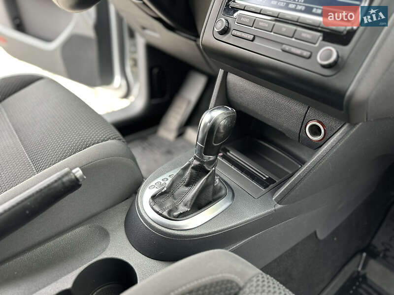 Минивэн Volkswagen Touran 2013 в Дрогобыче