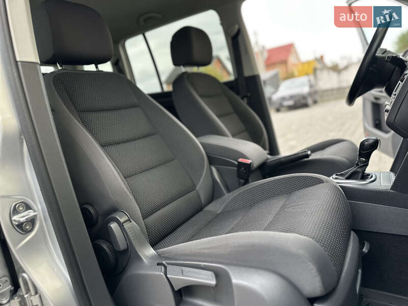 Минивэн Volkswagen Touran 2013 в Дрогобыче