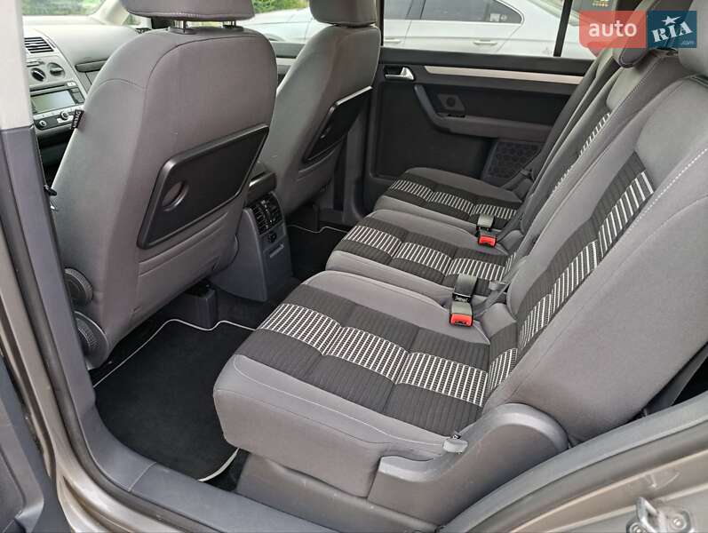 Минивэн Volkswagen Touran 2009 в Бердичеве