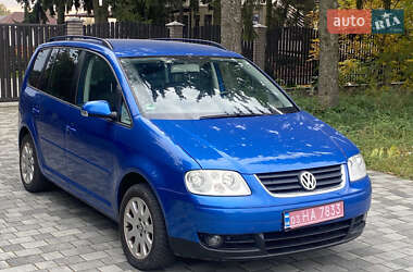 Минивэн Volkswagen Touran 2005 в Вознесенске
