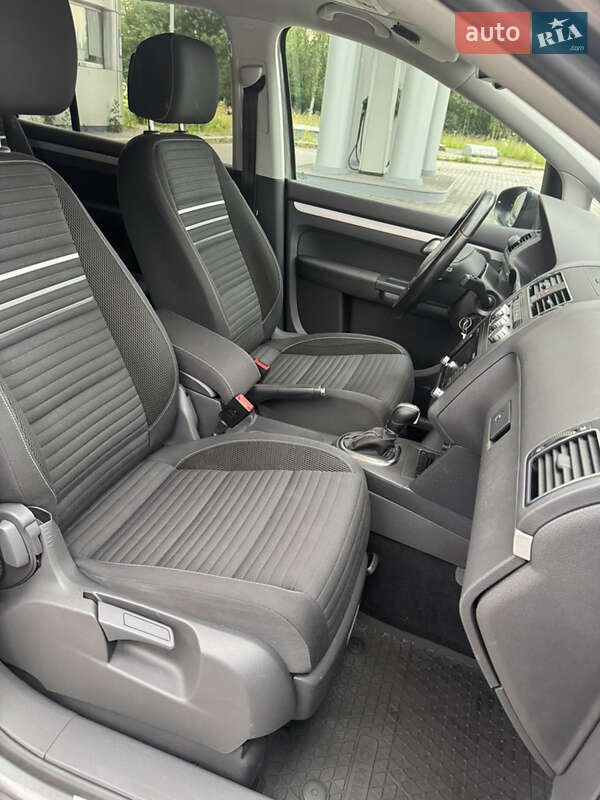 Мінівен Volkswagen Touran 2014 в Львові фото 31 Мінівен Volkswagen Touran 2014 в Львові