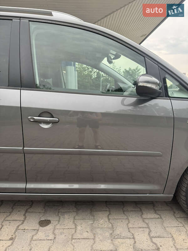 Мінівен Volkswagen Touran 2014 в Львові фото 36 Мінівен Volkswagen Touran 2014 в Львові