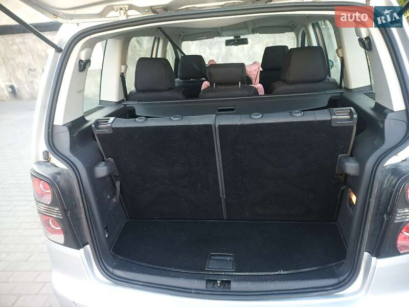 Минивэн Volkswagen Touran 2010 в Черновцах фото 17 Минивэн Volkswagen Touran 2010 в Черновцах