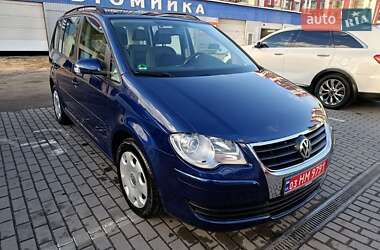 Мінівен Volkswagen Touran 2009 в Луцьку
