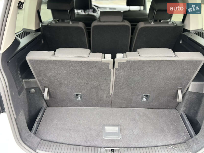 Микровэн Volkswagen Touran 2018 в Луцке