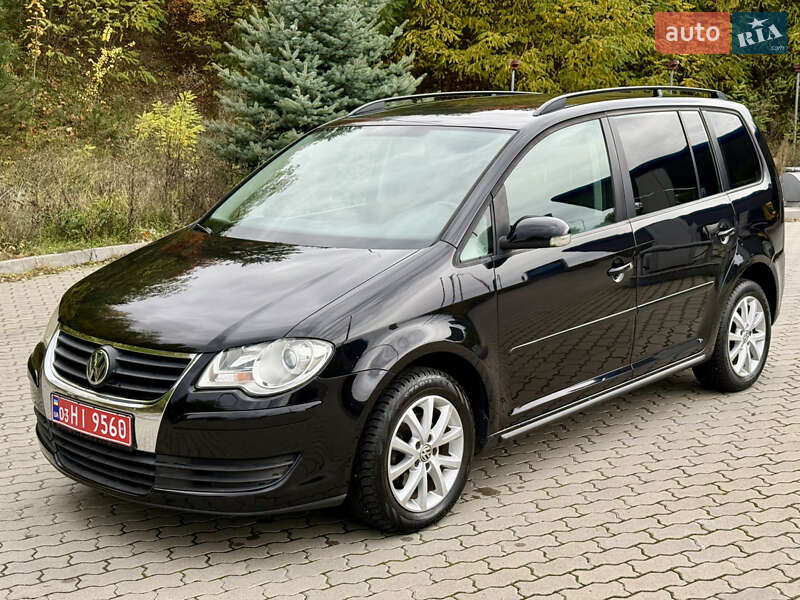 Минивэн Volkswagen Touran 2008 в Могилев-Подольске фото 10 Минивэн Volkswagen Touran 2008 в Могилев-Подольске