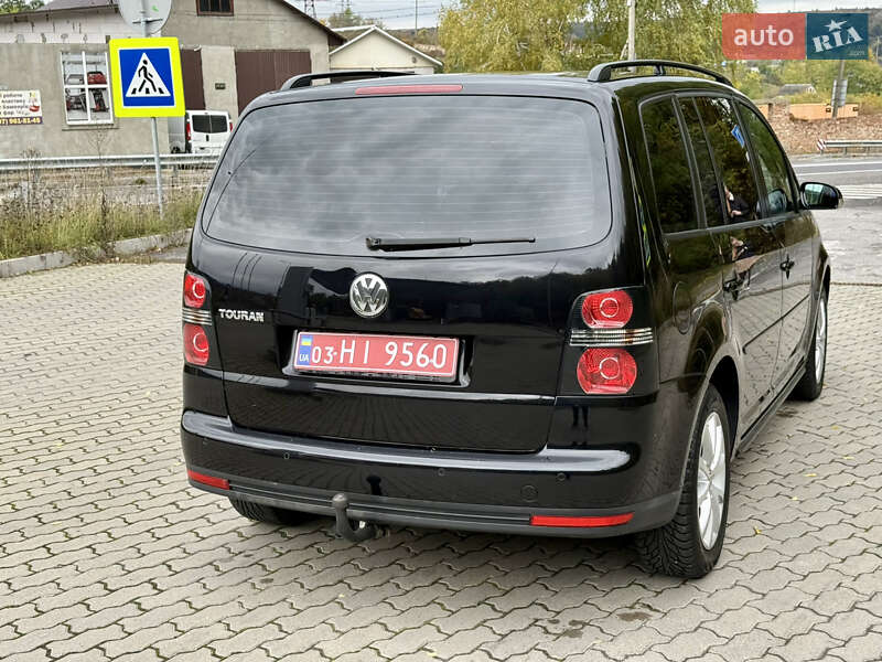 Минивэн Volkswagen Touran 2008 в Могилев-Подольске фото 27 Минивэн Volkswagen Touran 2008 в Могилев-Подольске