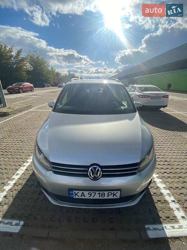 Минивэн Volkswagen Touran 2011 в Киеве фото 14 Минивэн Volkswagen Touran 2011 в Киеве