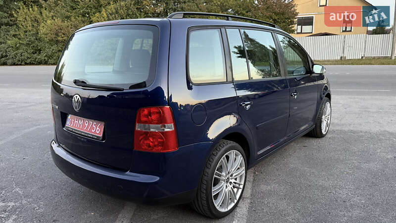 Минивэн Volkswagen Touran 2006 в Шепетовке