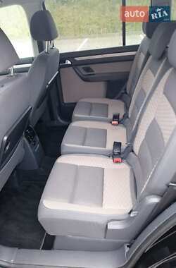 Минивэн Volkswagen Touran 2008 в 