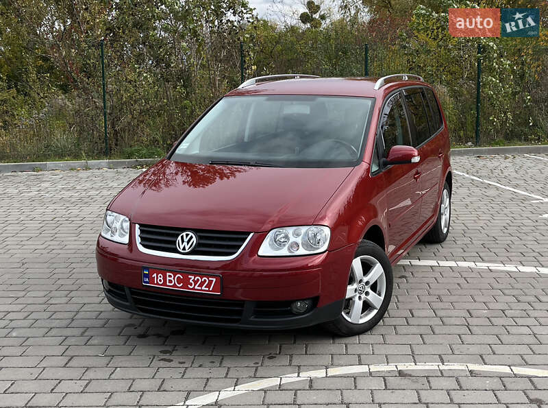 Минивэн Volkswagen Touran 2005 в Луцке фото Минивэн Volkswagen Touran 2005 в Луцке