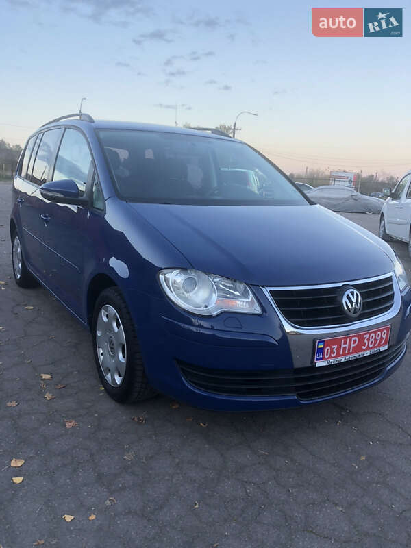 Volkswagen Touran 2010