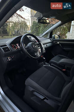 Минивэн Volkswagen Touran 2013 в 