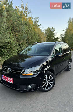 Минивэн Volkswagen Touran 2012 в 
