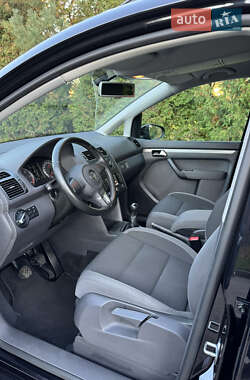 Минивэн Volkswagen Touran 2012 в 