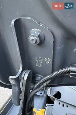 Минивэн Volkswagen Touran 2012 в 