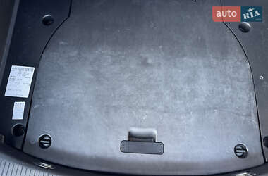 Минивэн Volkswagen Touran 2012 в 