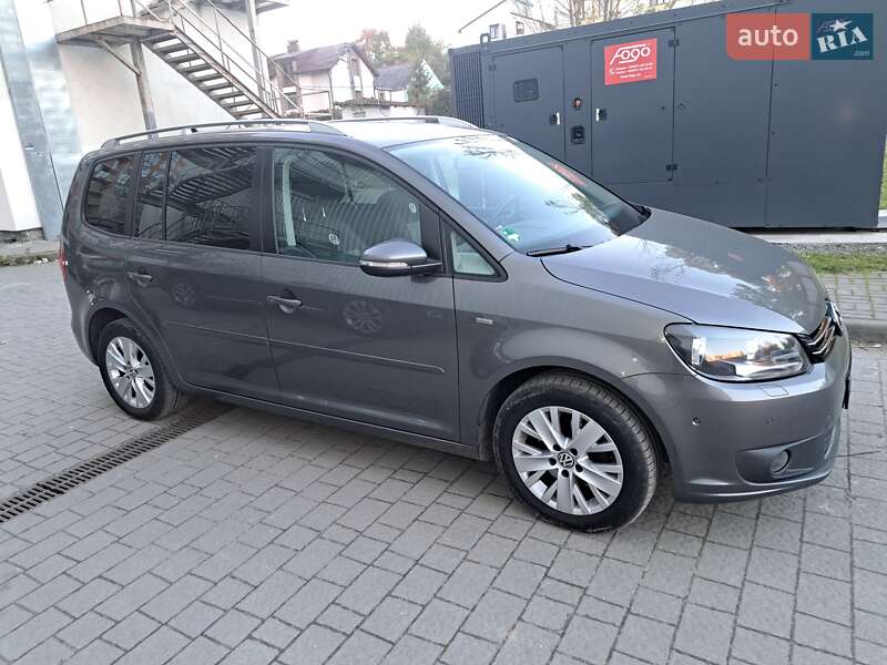Мінівен Volkswagen Touran 2014 в Львові фото 11 Мінівен Volkswagen Touran 2014 в Львові