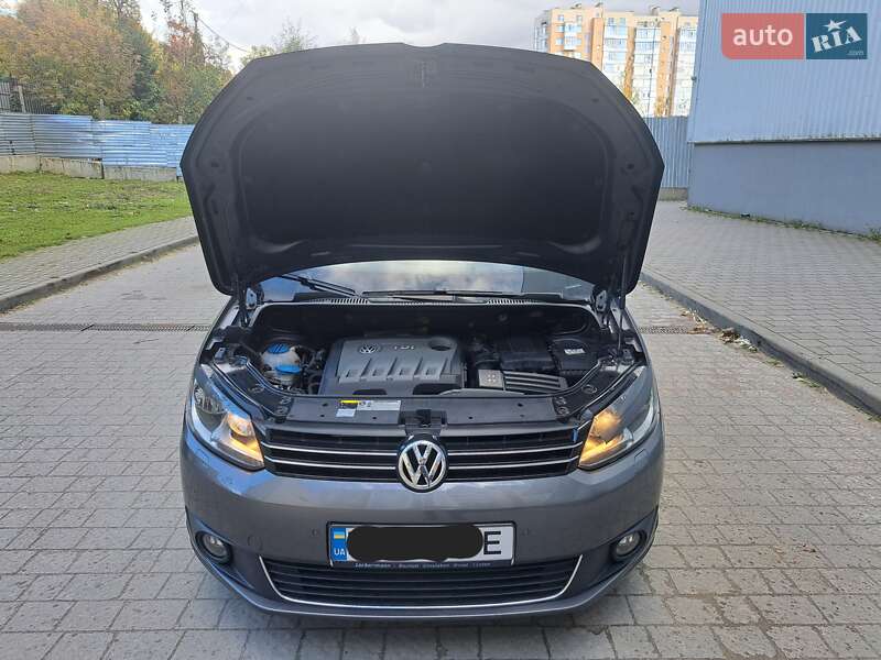 Мінівен Volkswagen Touran 2014 в Львові фото 13 Мінівен Volkswagen Touran 2014 в Львові