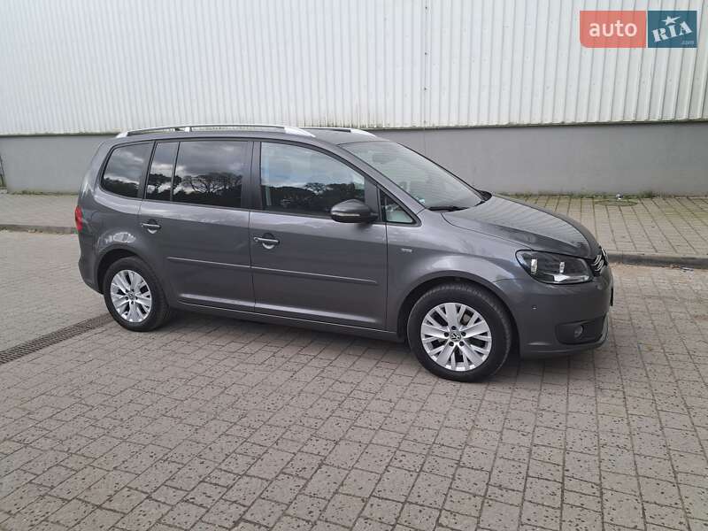 Мінівен Volkswagen Touran 2014 в Львові фото 19 Мінівен Volkswagen Touran 2014 в Львові