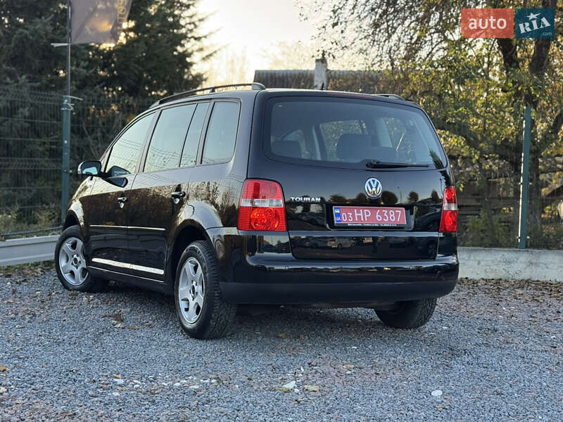 Мінівен Volkswagen Touran 2006 в Дрогобичі