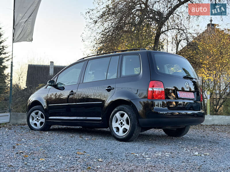 Мінівен Volkswagen Touran 2006 в Дрогобичі