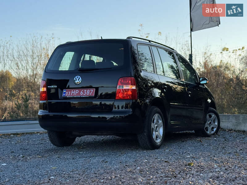 Мінівен Volkswagen Touran 2006 в Дрогобичі