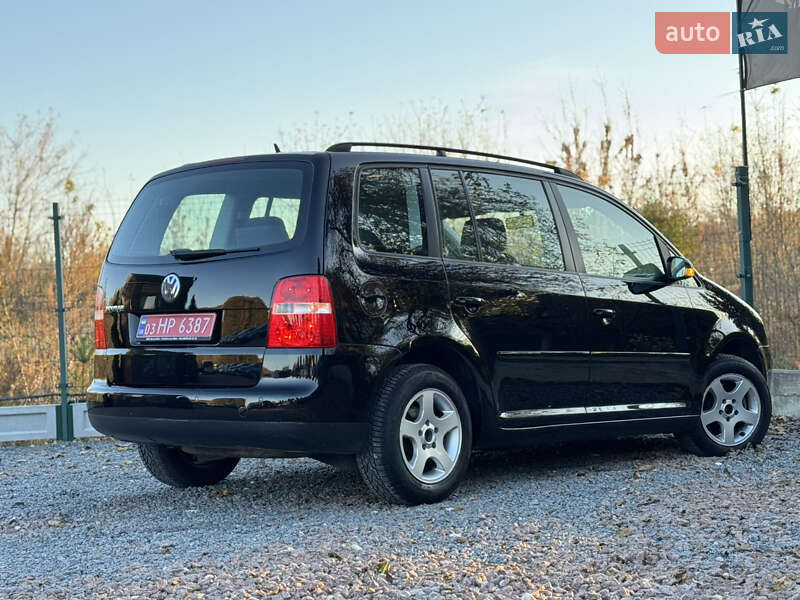 Мінівен Volkswagen Touran 2006 в Дрогобичі