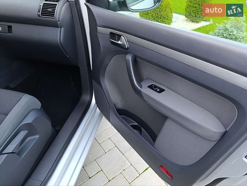 Минивэн Volkswagen Touran 2011 в Ивано-Франковске фото 21 Минивэн Volkswagen Touran 2011 в Ивано-Франковске