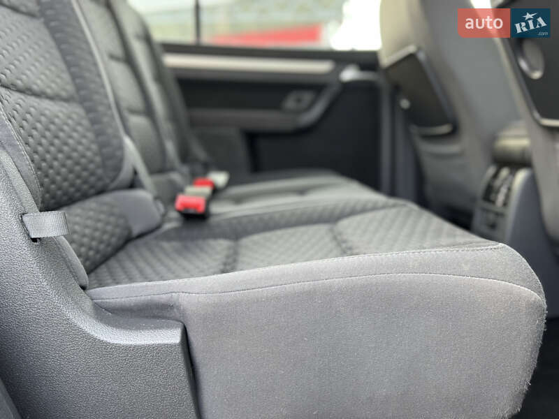 Минивэн Volkswagen Touran 2007 в Нововолынске