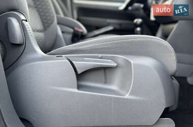 Минивэн Volkswagen Touran 2007 в 