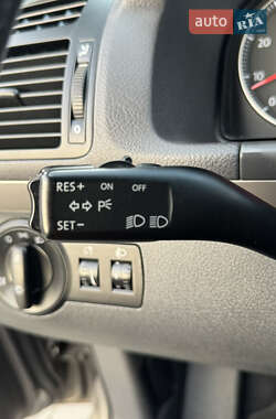 Минивэн Volkswagen Touran 2007 в 