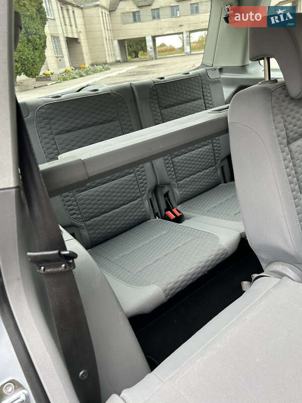 Минивэн Volkswagen Touran 2008 в Золотоноше фото 40 Минивэн Volkswagen Touran 2008 в Золотоноше