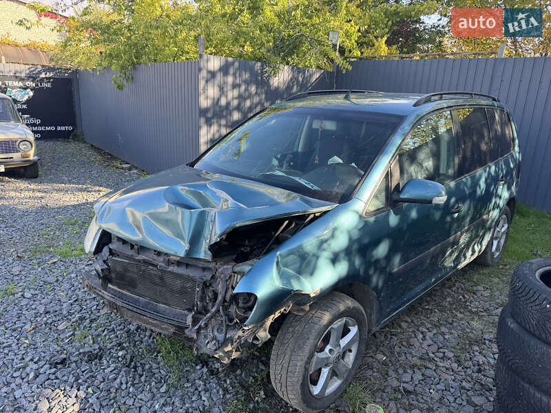 Мінівен Volkswagen Touran 2003 в Одесі