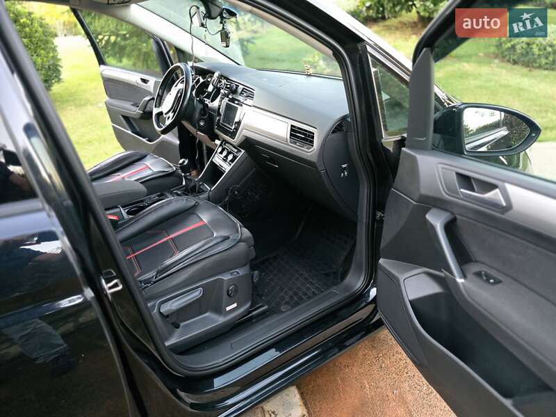 Мікровен Volkswagen Touran 2017 в Бориславі