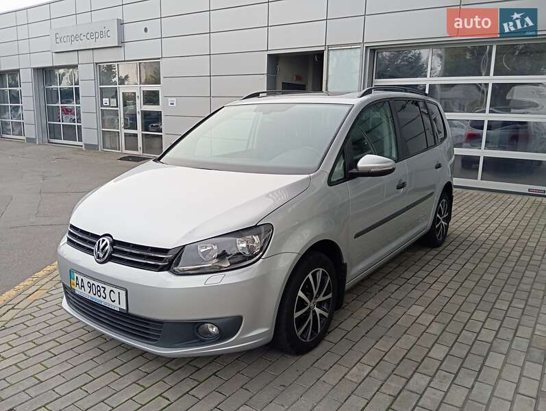 Минивэн Volkswagen Touran 2012 в Киеве фото 2 Минивэн Volkswagen Touran 2012 в Киеве