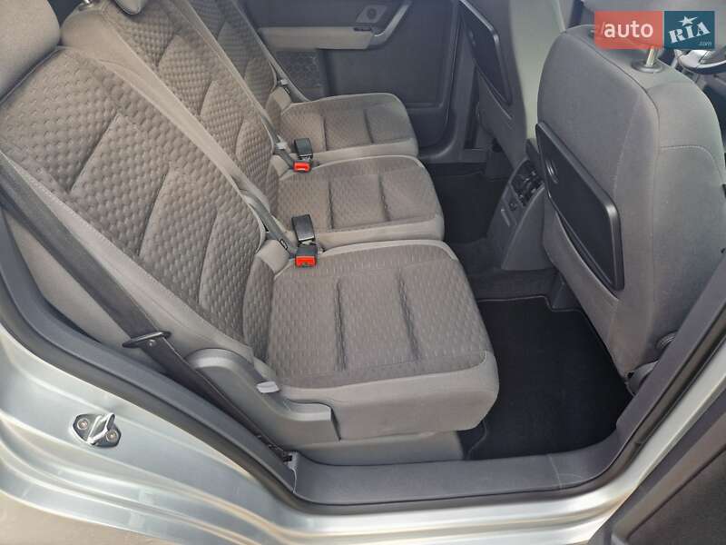 Минивэн Volkswagen Touran 2007 в Мукачево