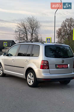 Минивэн Volkswagen Touran 2007 в 