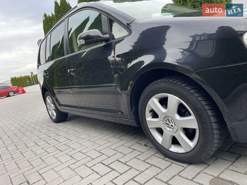 Минивэн Volkswagen Touran 2003 в Городке фото 5 Минивэн Volkswagen Touran 2003 в Городке