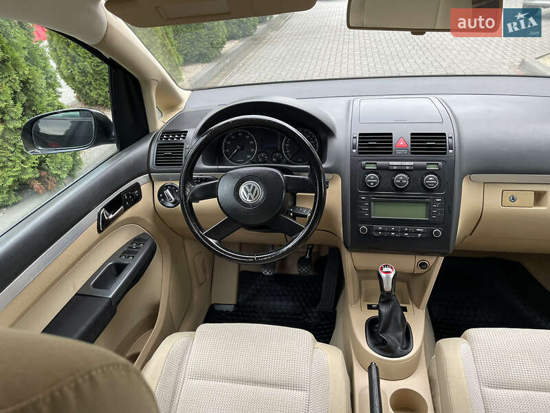 Минивэн Volkswagen Touran 2003 в Городке фото 20 Минивэн Volkswagen Touran 2003 в Городке