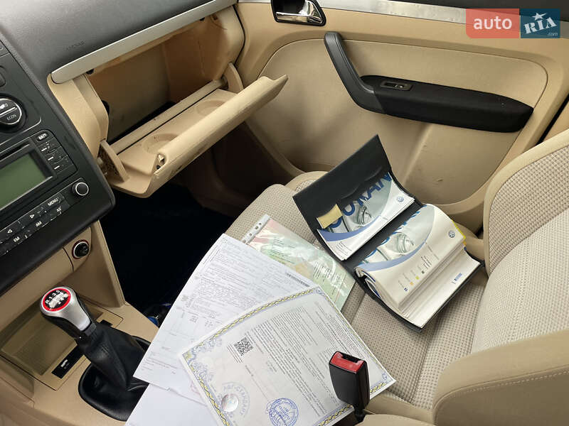 Минивэн Volkswagen Touran 2003 в Городке фото 25 Минивэн Volkswagen Touran 2003 в Городке