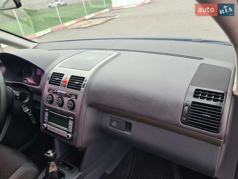 Минивэн Volkswagen Touran 2007 в Виннице