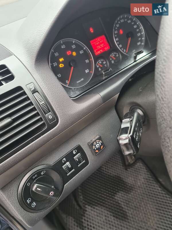 Минивэн Volkswagen Touran 2007 в Виннице