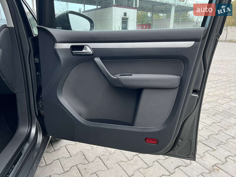 Мінівен Volkswagen Touran 2013 в Вінниці фото 16 Мінівен Volkswagen Touran 2013 в Вінниці