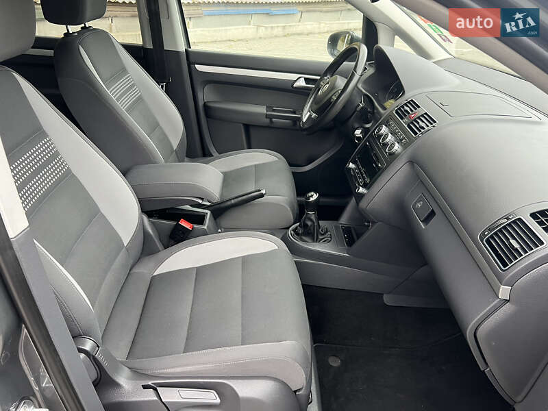 Мінівен Volkswagen Touran 2013 в Вінниці фото 18 Мінівен Volkswagen Touran 2013 в Вінниці