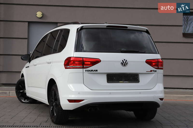 Микровэн Volkswagen Touran 2018 в Дрогобыче