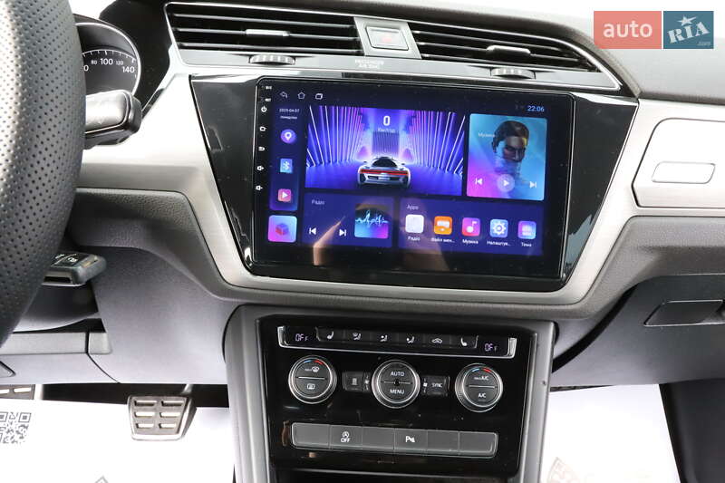 Микровэн Volkswagen Touran 2018 в Дрогобыче