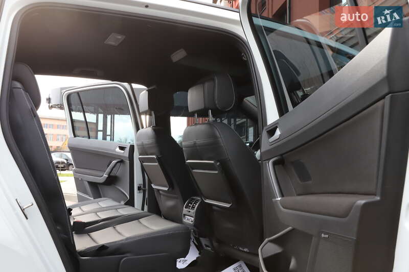 Микровэн Volkswagen Touran 2018 в Дрогобыче